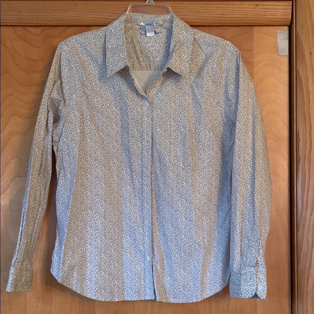 Old Navy Women's White and Gray Button Down Shirt